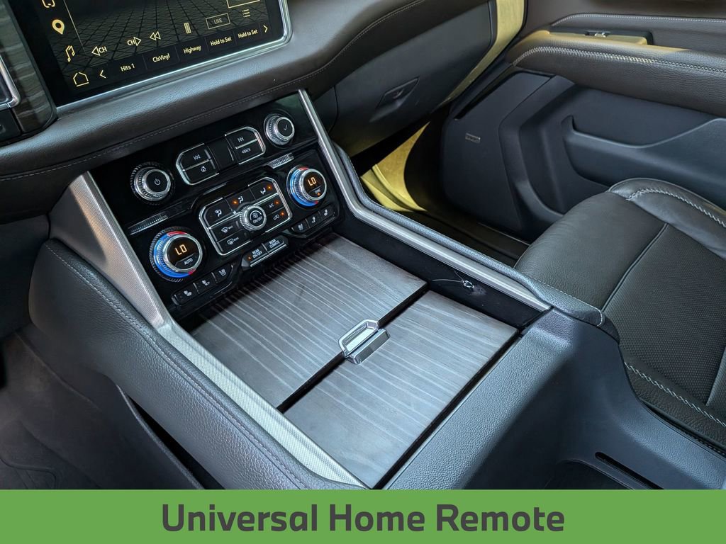 Used 2023 GMC Yukon XL Denali image 8
