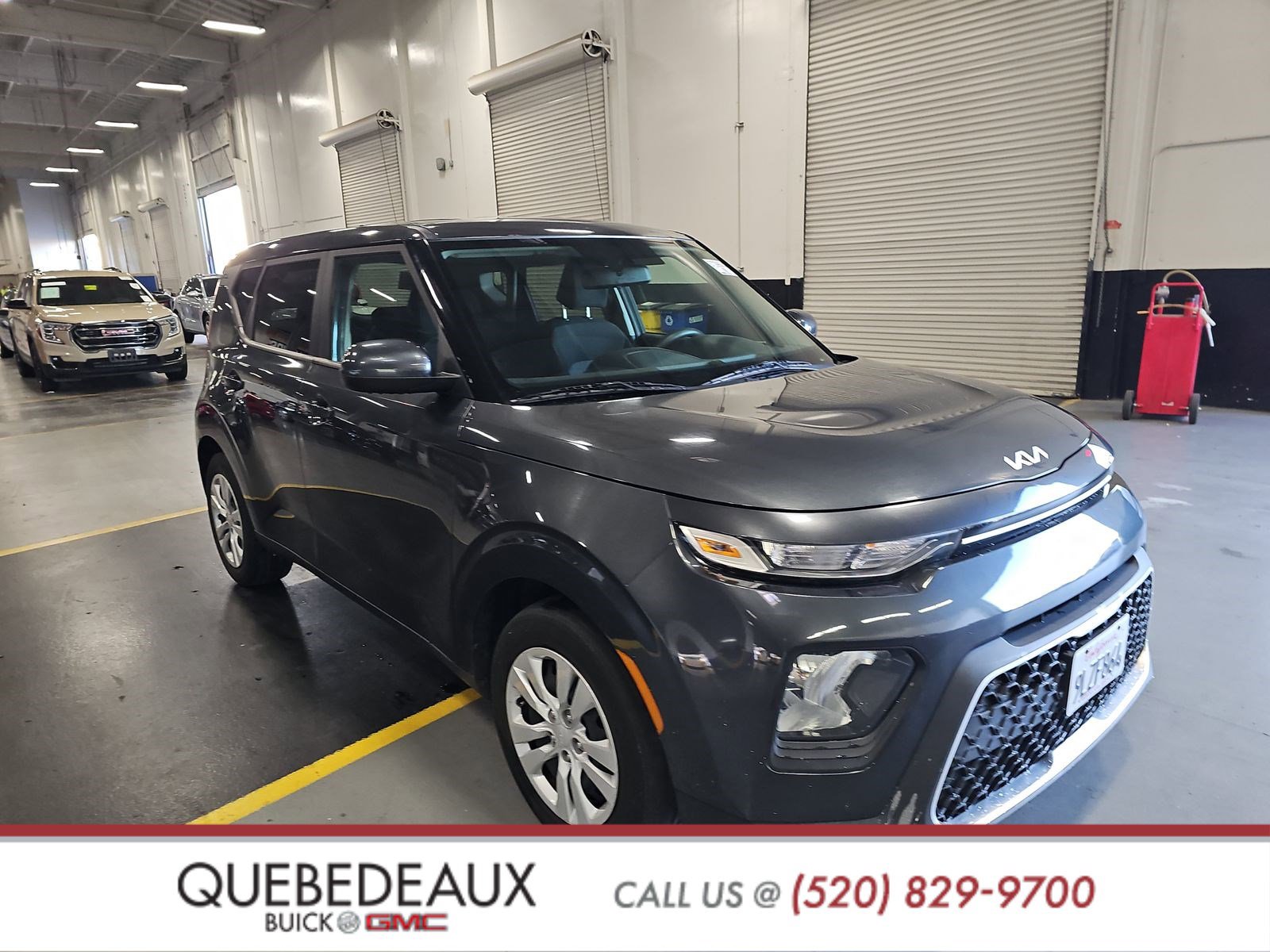 Used 2022 Kia Soul LX image 3