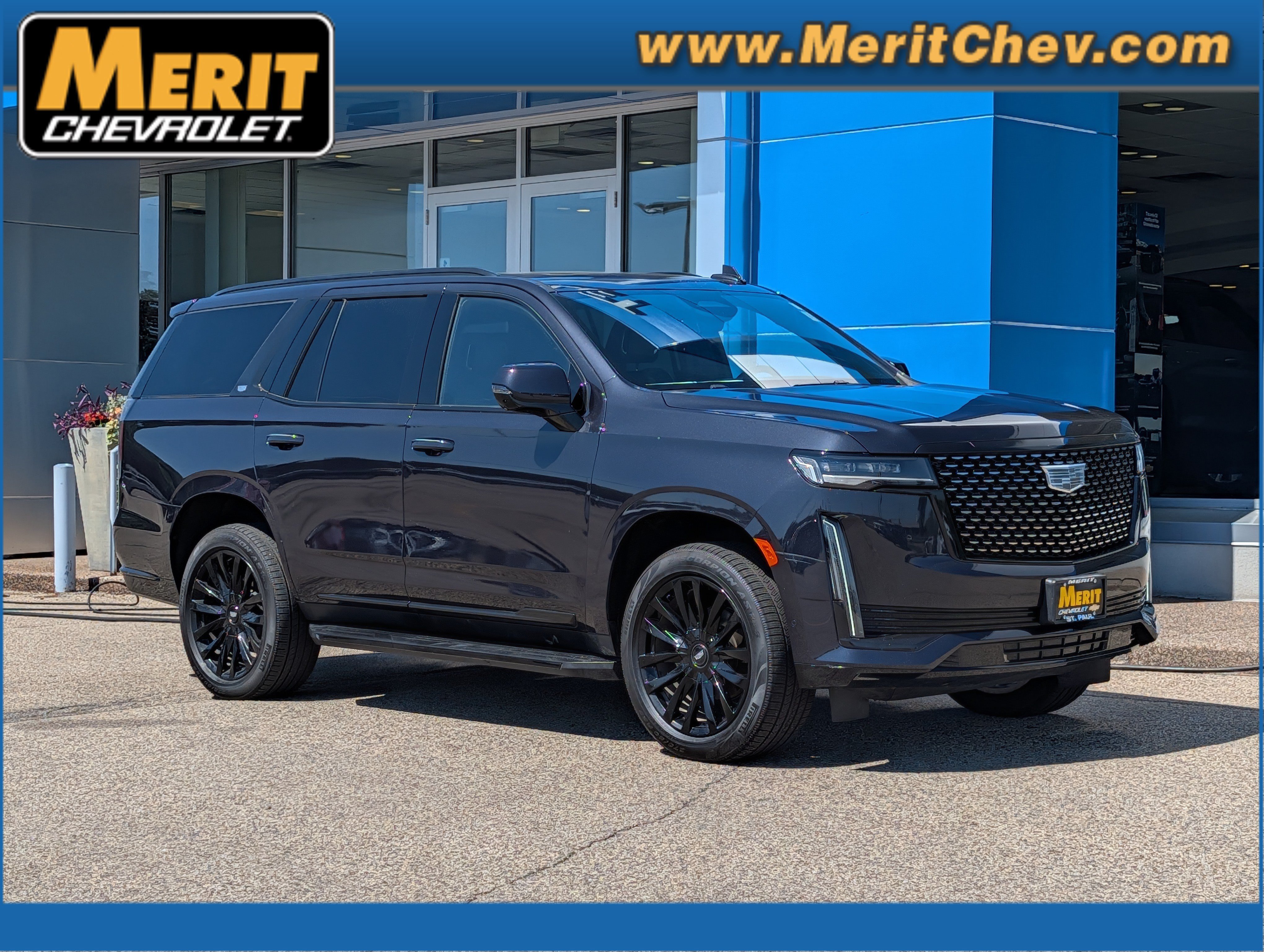 Used 2023 Cadillac Escalade Premium Luxury w/ LPO, Floor Liner Package AWD/4WD image 1