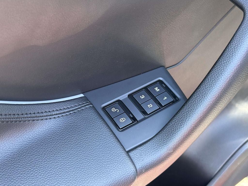Used 2020 Jaguar F-PACE Premium AWD/4WD image 33