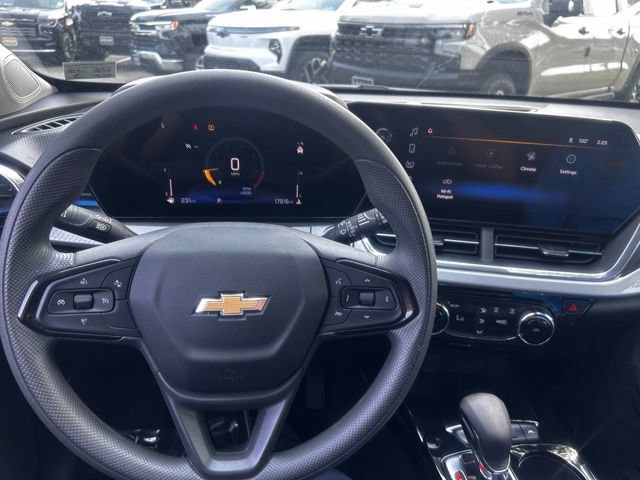 Certified 2026 Chevrolet Trax LT FWD image 28