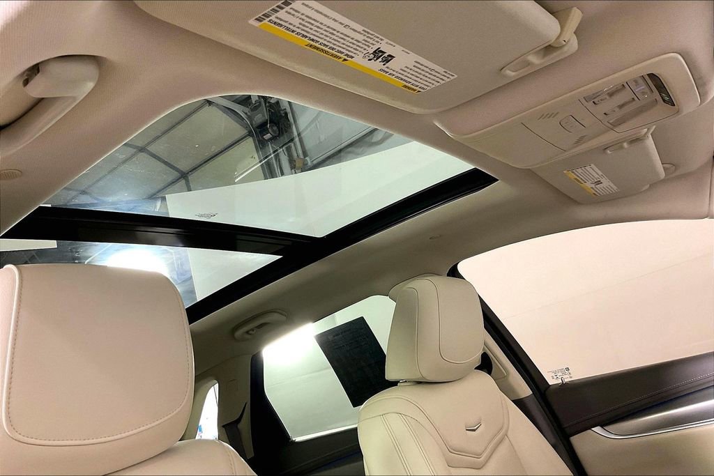 Used 2018 Cadillac XT5 Premium Luxury w/ Driver Assist Package AWD/4WD image 23