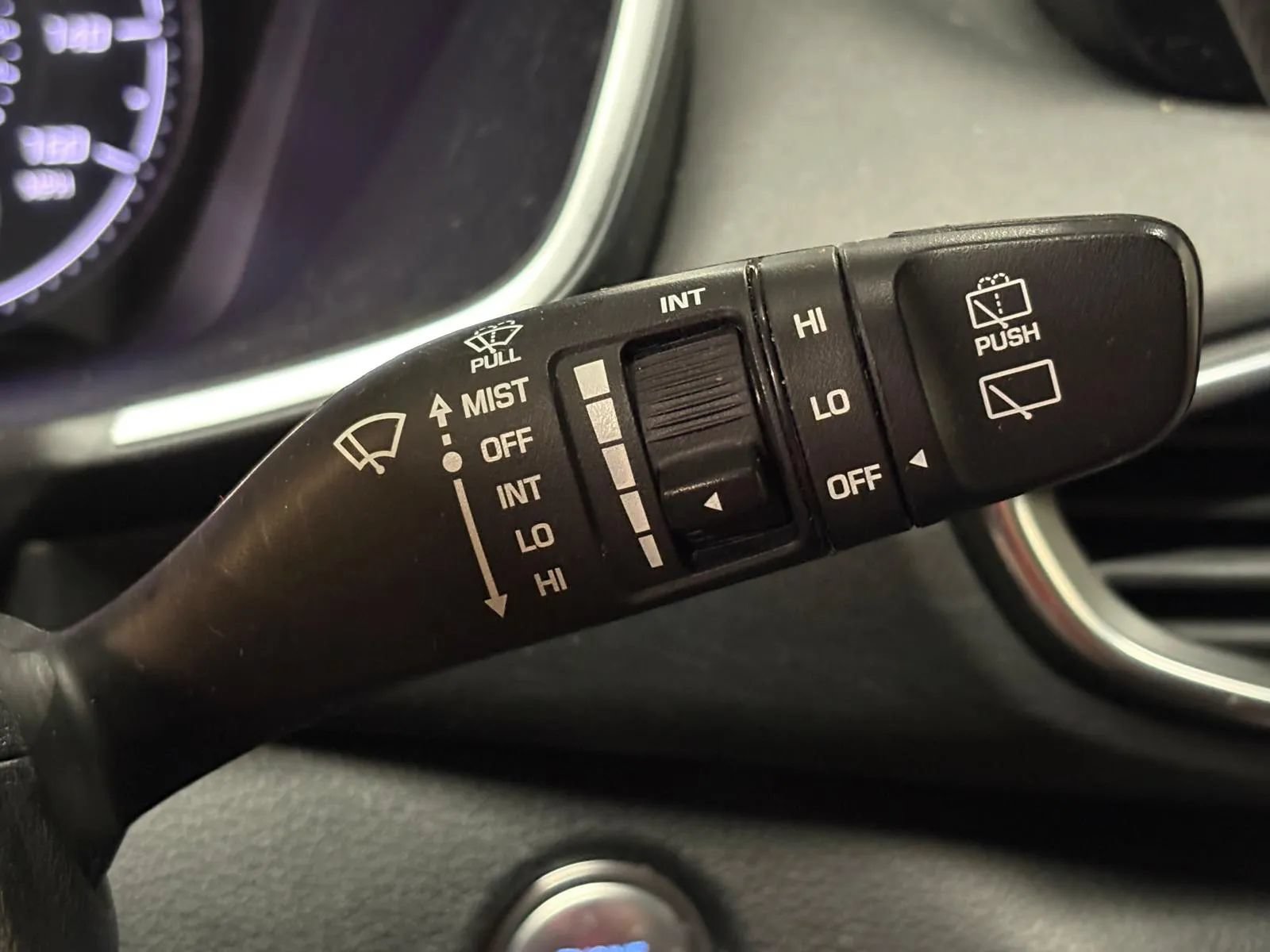 Used 2022 Hyundai Santa Fe SEL AWD/4WD image 36