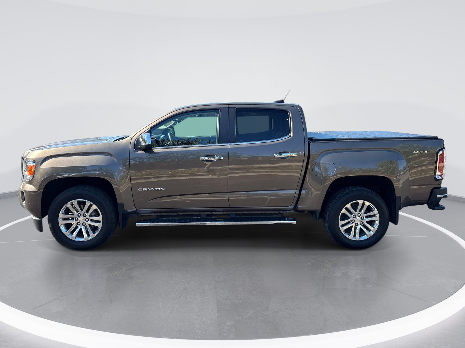 Used 2015 GMC Canyon SLT w/ Driver Alert Package AWD/4WD image 5
