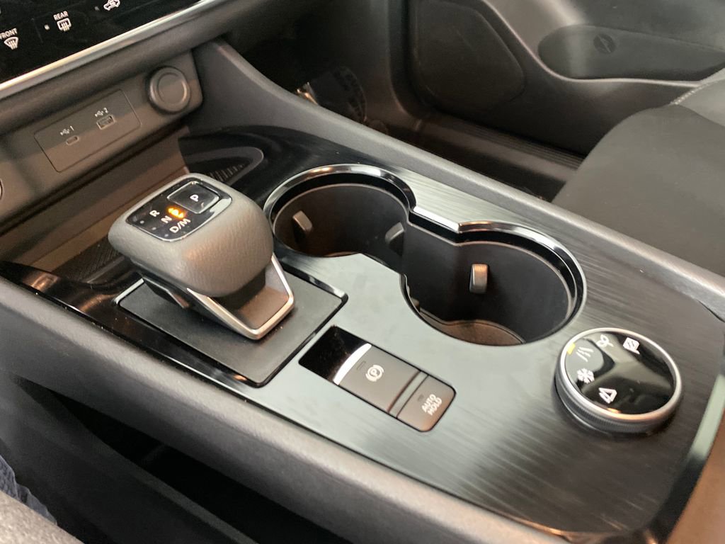 Used 2023 Nissan Rogue S image 21