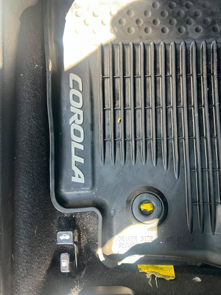 Used 2019 Toyota Corolla LE FWD image 27