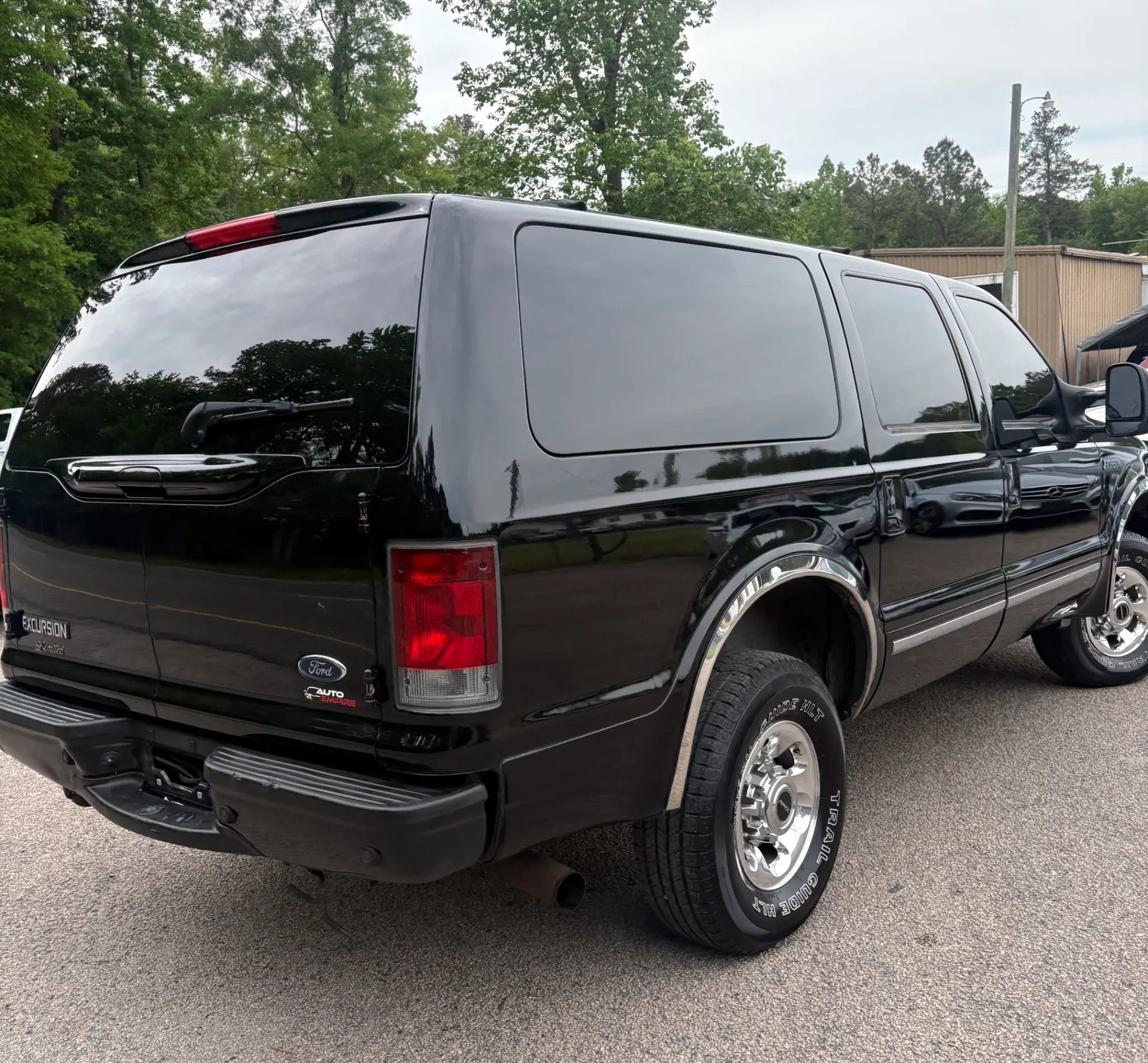 Used 2004 Ford Excursion Limited AWD/4WD image 6