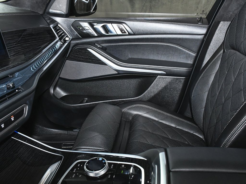 Used 2024 BMW X7 xDrive40i w/ Executive Package image 64