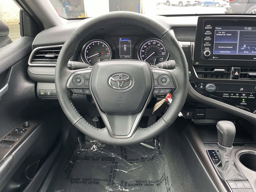Used 2024 Toyota Camry SE image 26