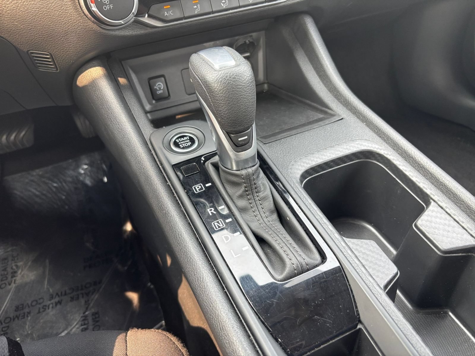 Used 2025 Nissan Sentra S FWD image 38