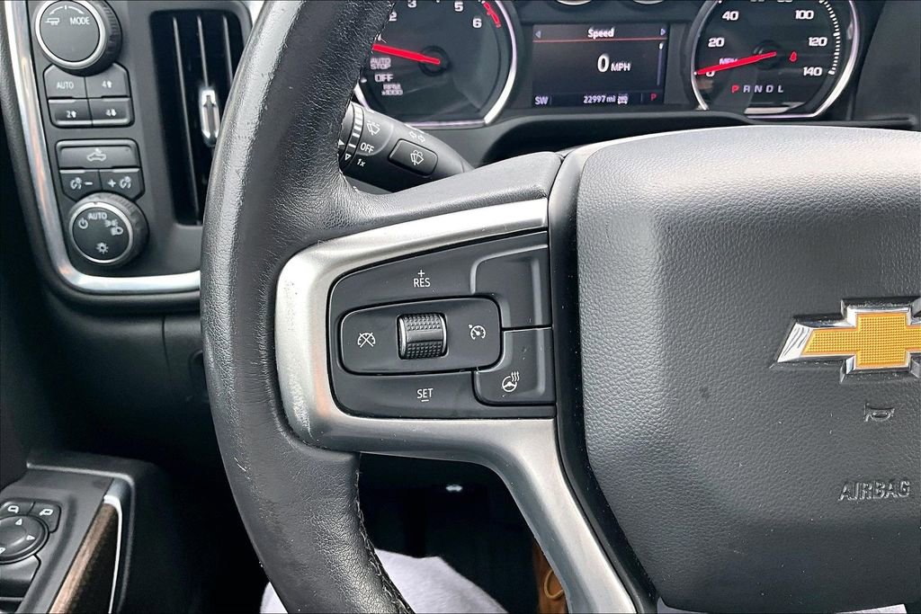 Used 2022 Chevrolet Silverado 1500 LT AWD/4WD image 7