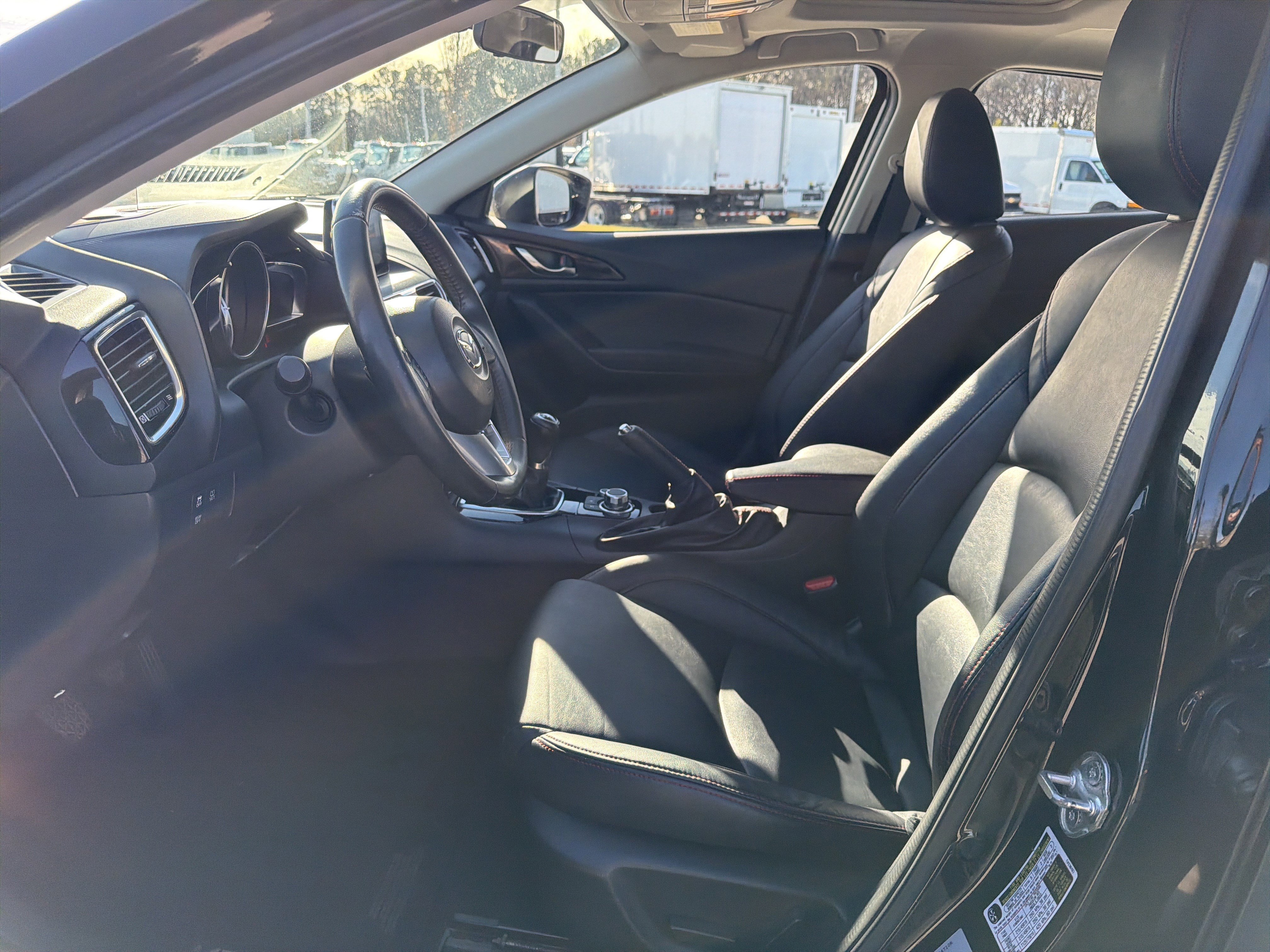Used 2015 MAZDA MAZDA3 s Touring image 16