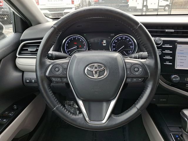 Used 2020 Toyota Camry SE w/ Moonroof Package image 18