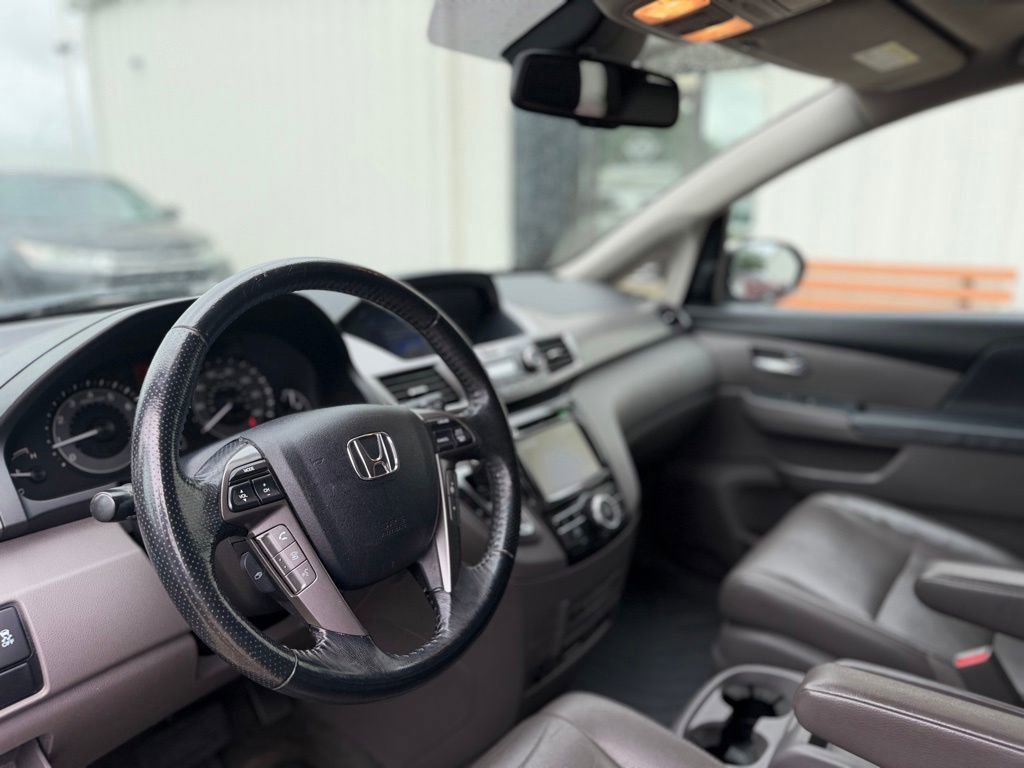 Used 2015 Honda Odyssey Touring Elite image 14