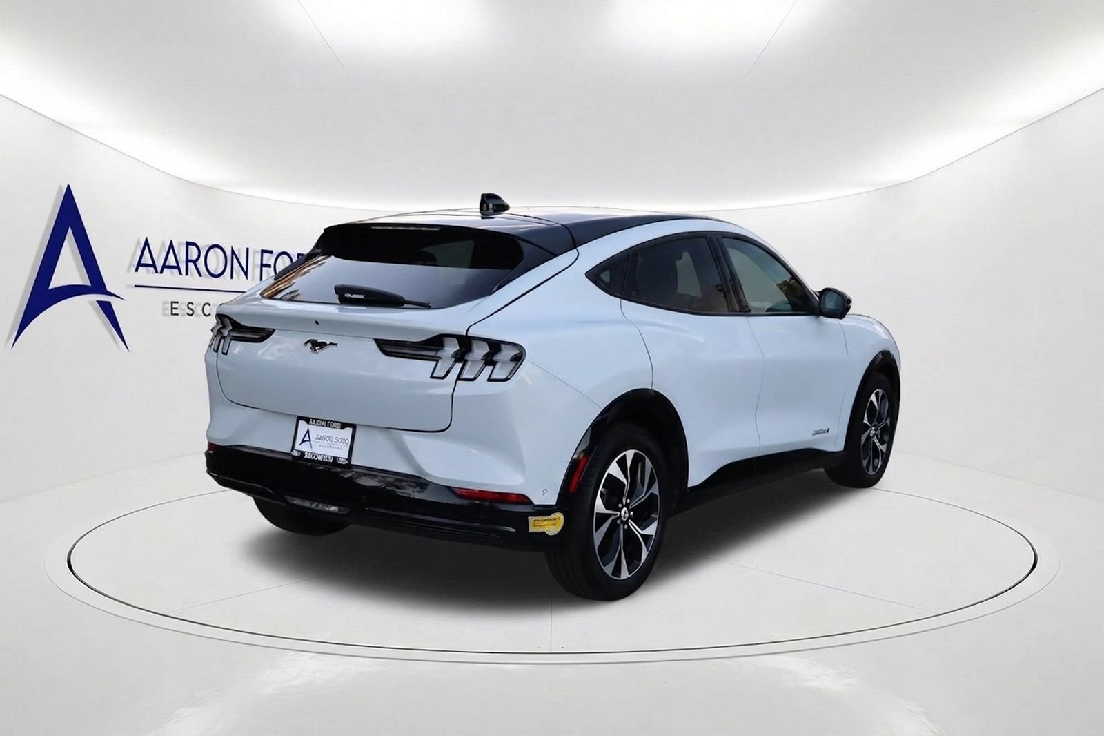 Used 2022 Ford Mustang Mach-E Premium RWD image 4