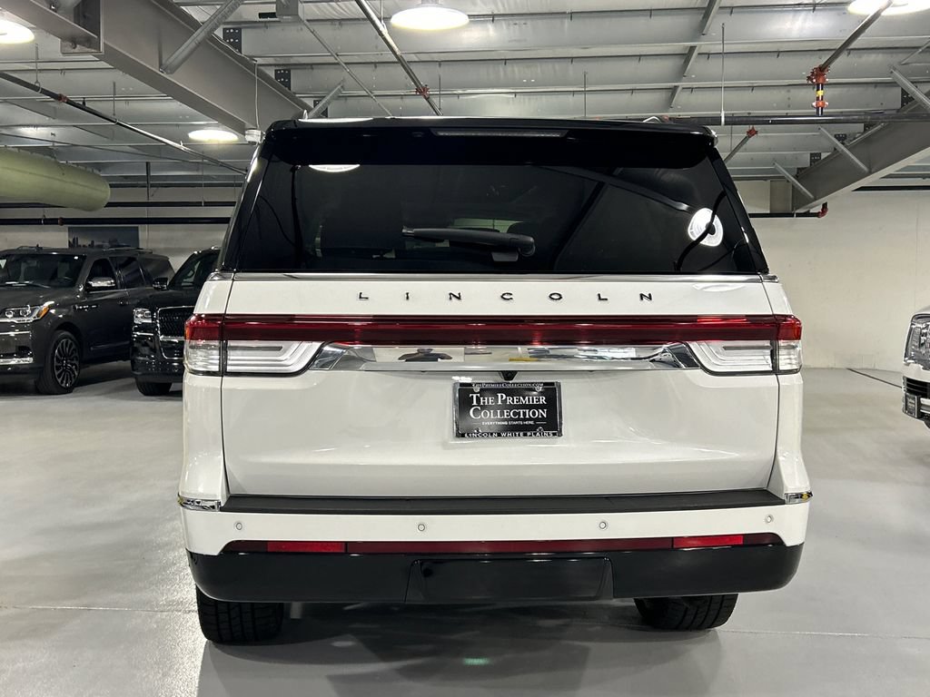 Certified 2023 Lincoln Navigator L Black Label AWD/4WD image 3
