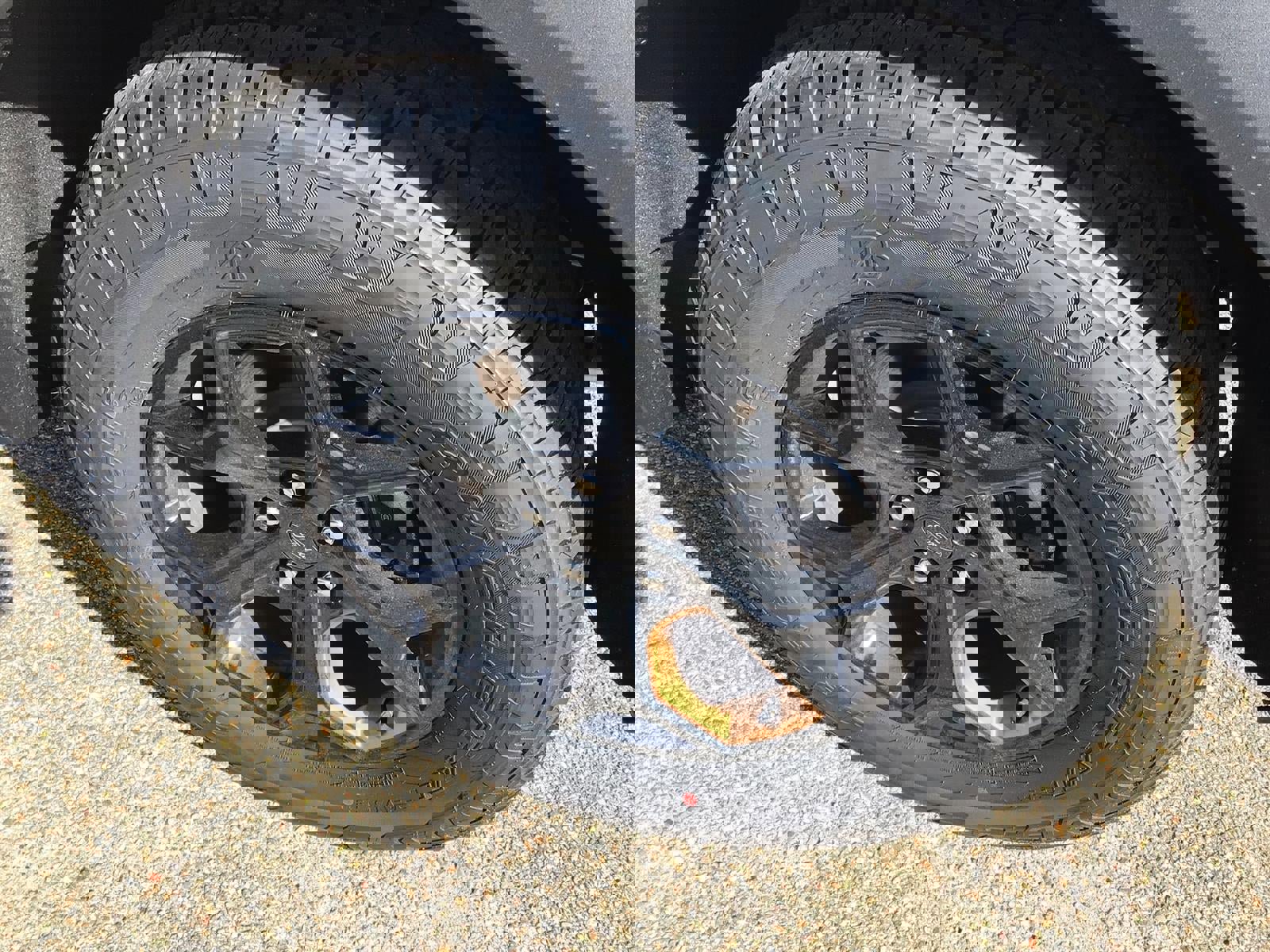 New 2026 Ford Explorer Tremor image 12