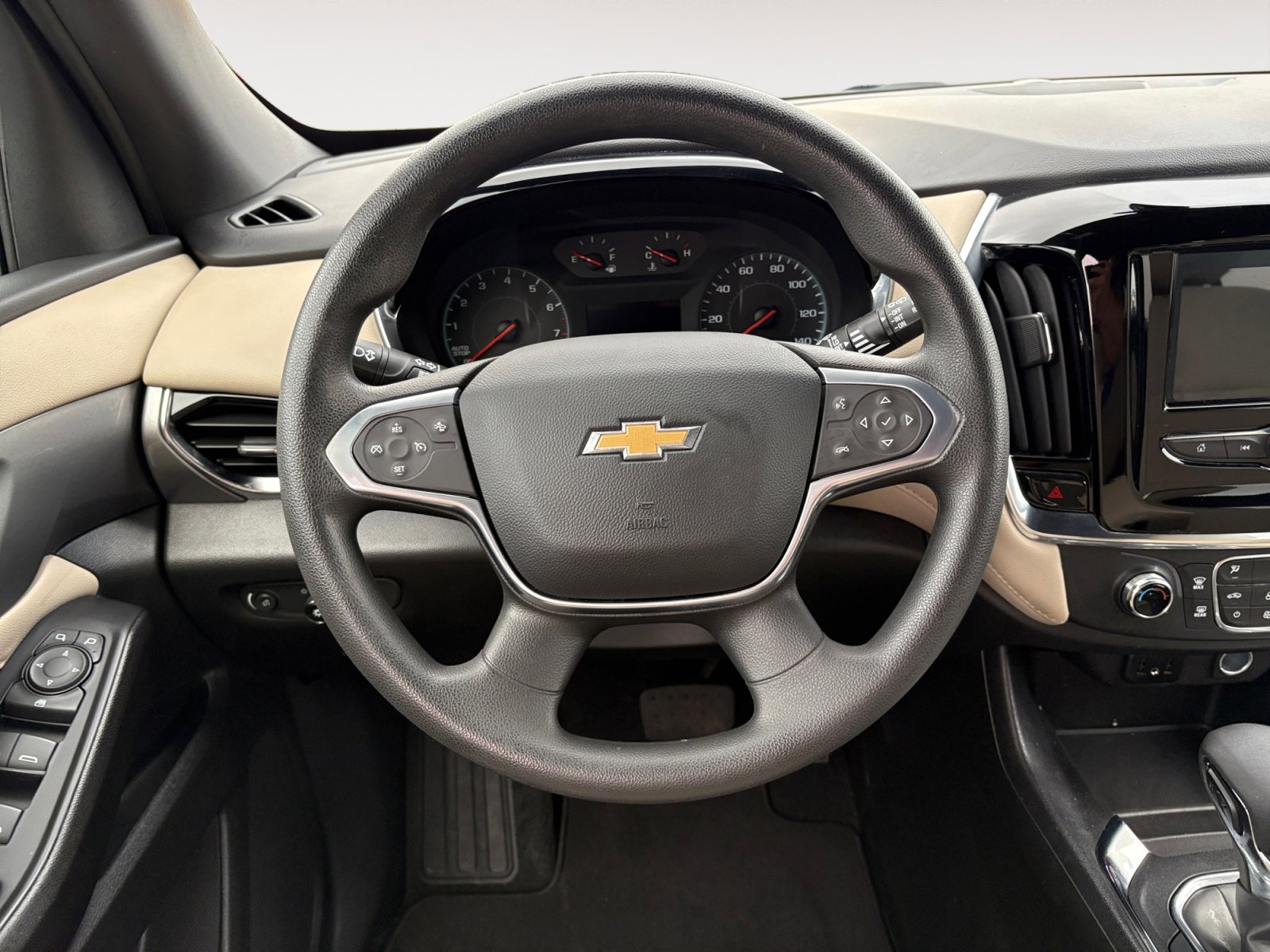 Used 2023 Chevrolet Traverse LS w/ Safety Package image 13