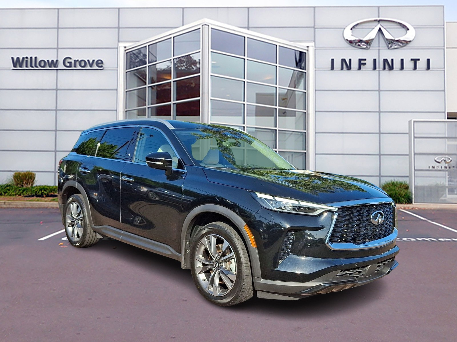 Certified 2023 INFINITI QX60 Luxe AWD/4WD image 1
