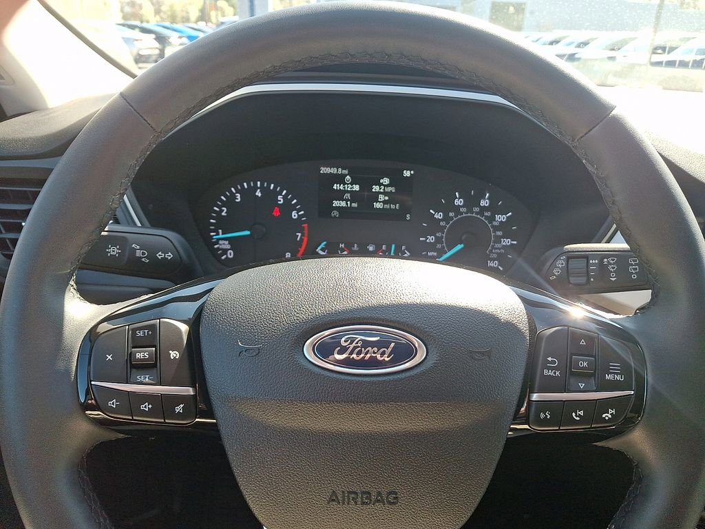 Certified 2022 Ford Escape SE w/ Cold Weather Package AWD/4WD image 19