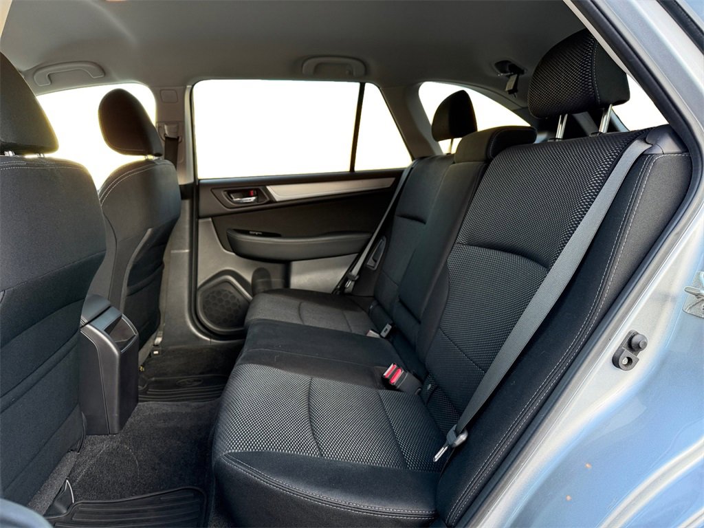 Used 2015 Subaru Outback 2.5i Premium image 19