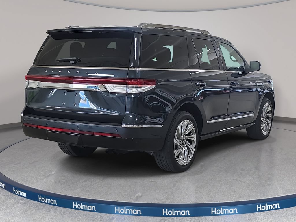 Used 2024 Lincoln Navigator Reserve AWD/4WD image 7