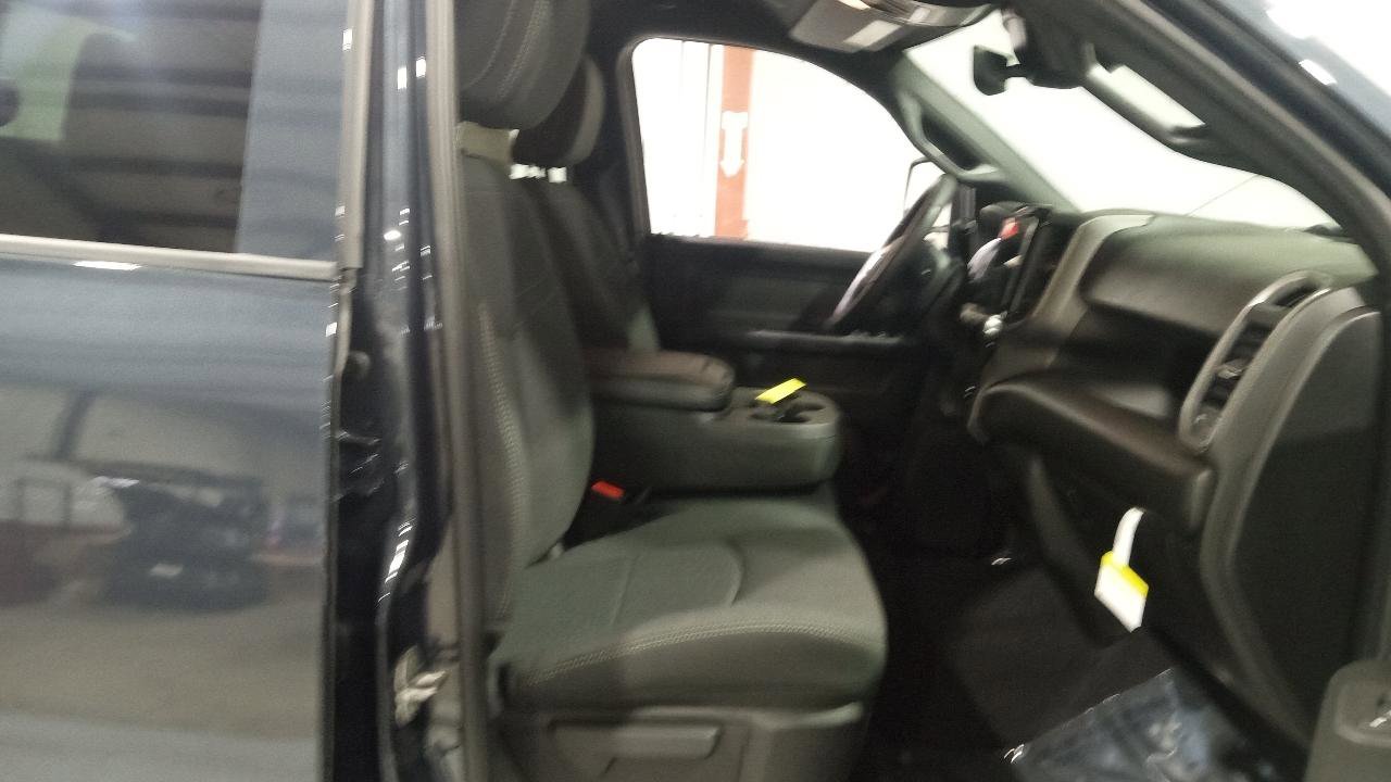 New 2026 RAM 2500 Tradesman AWD/4WD image 4