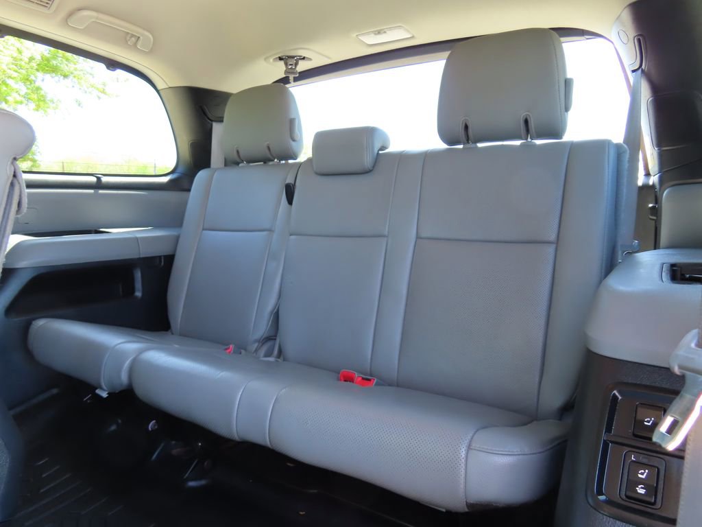 Used 2013 Toyota Sequoia Platinum AWD/4WD image 35