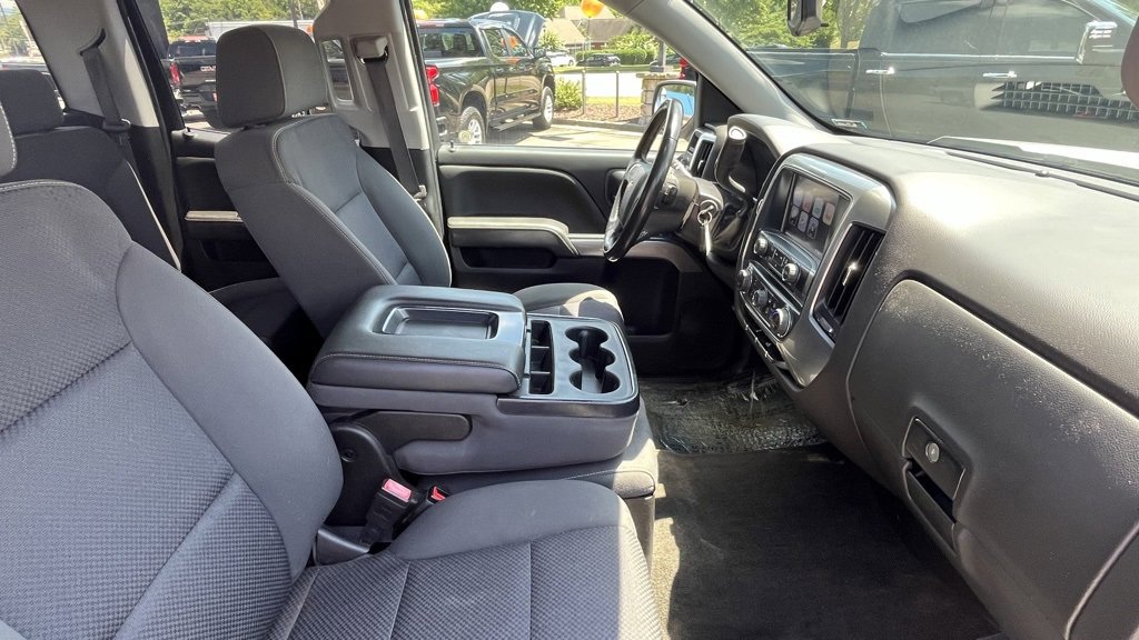 Used 2018 Chevrolet Silverado 1500 LT w/ All Star Edition image 19