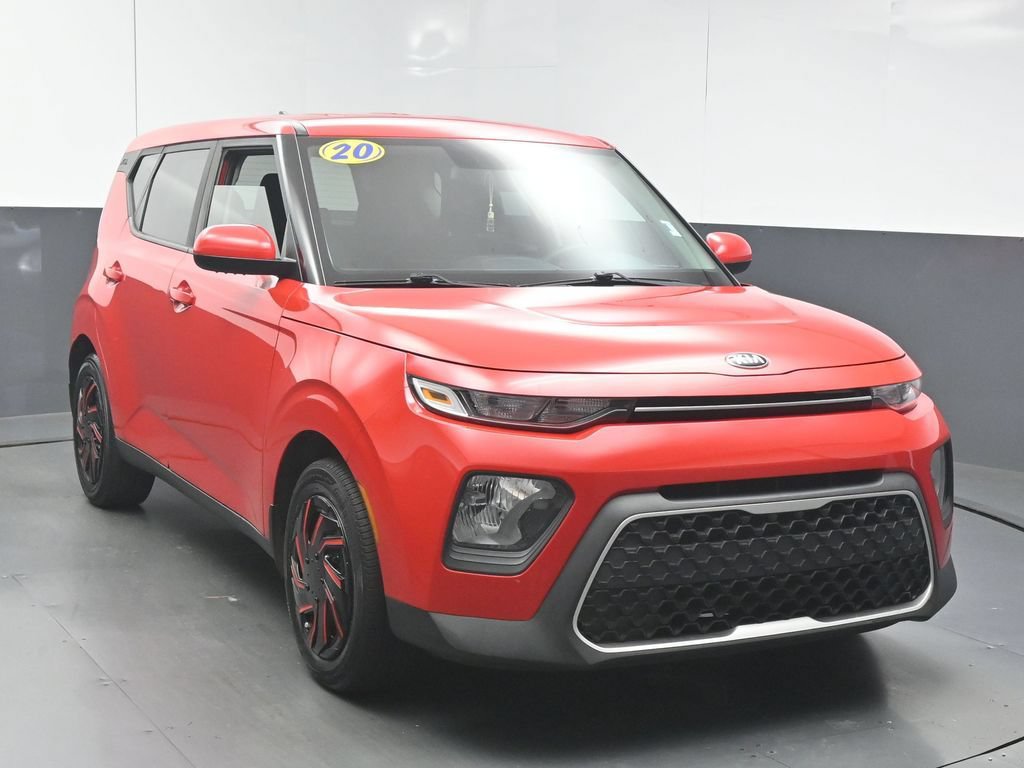 Used 2020 Kia Soul LX FWD image 2