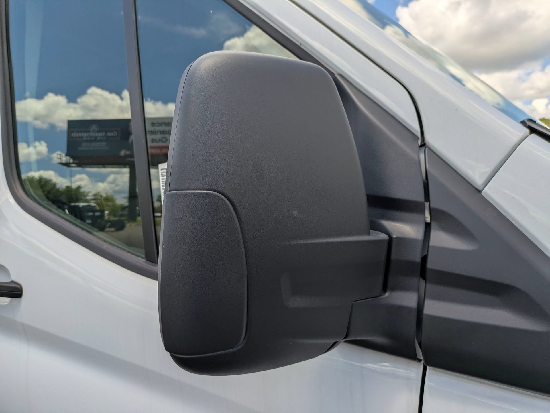New 2025 Ford Transit 250 148 Medium Roof w/ Load Area Protection Package RWD image 12