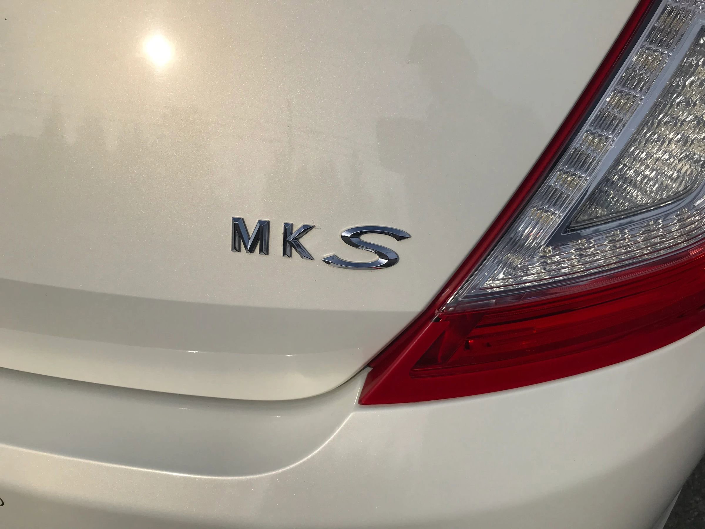 Used 2013 Lincoln MKS Sedan 4D image 37