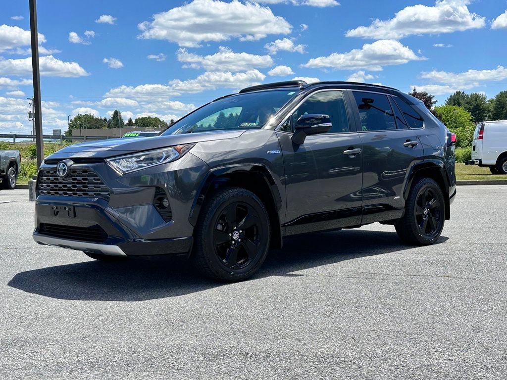 Used 2020 Toyota RAV4 XSE w/ All Weather Liner Package AWD/4WD video 2