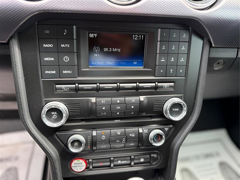 Used 2015 Ford Mustang Coupe RWD image 30