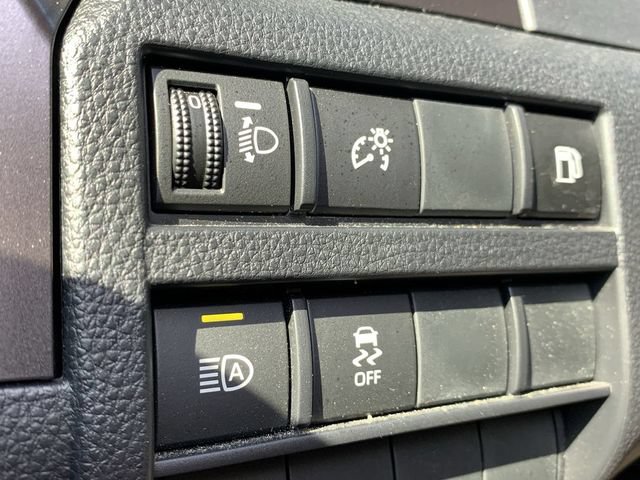Certified 2025 Toyota 4Runner SR5 AWD/4WD image 25