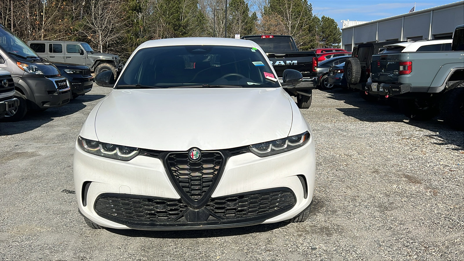 Used 2024 Alfa Romeo Tonale Sprint image 3