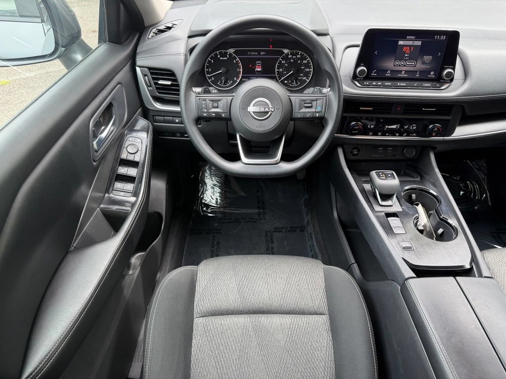 Used 2024 Nissan Rogue SV FWD image 15