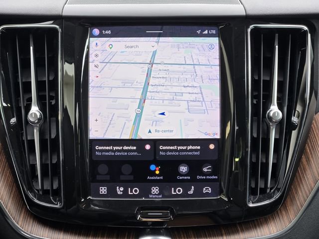 Certified 2023 Volvo XC60 B5 Plus w/ Climate Package image 18