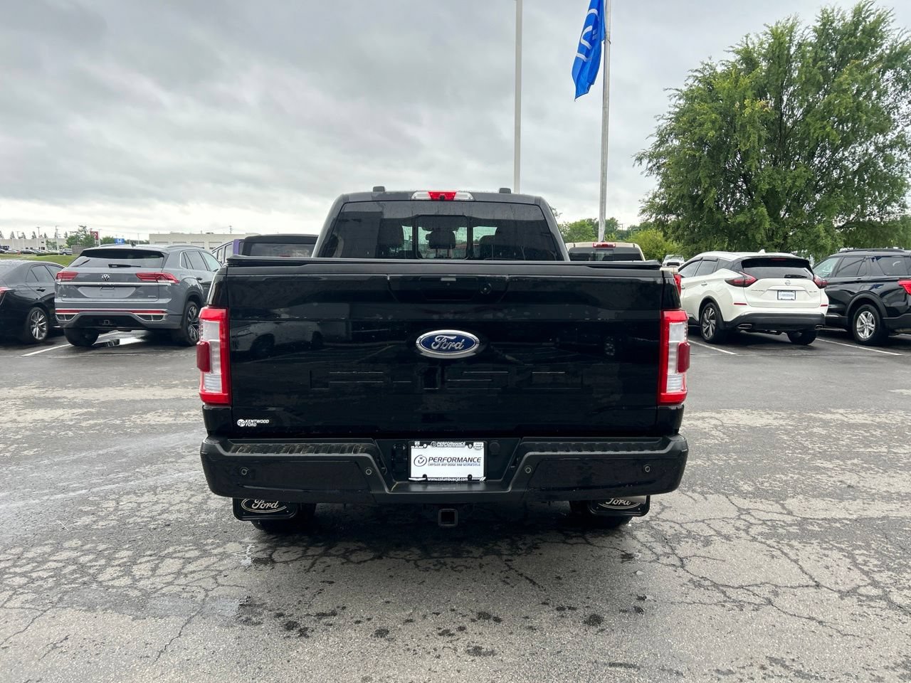 Used 2022 Ford F150 Lariat w/ Equipment Group 502A High AWD/4WD image 4