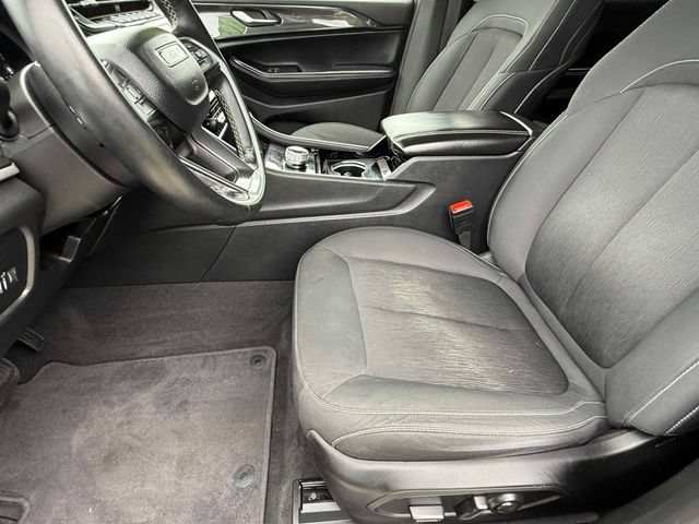 Used 2022 Jeep Grand Cherokee L Laredo w/ Luxury Tech Group I AWD/4WD image 13