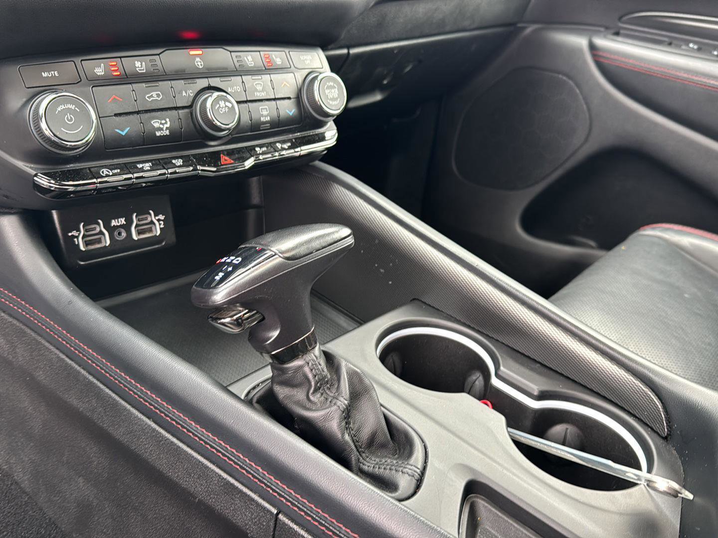 Used 2023 Dodge Durango GT image 25