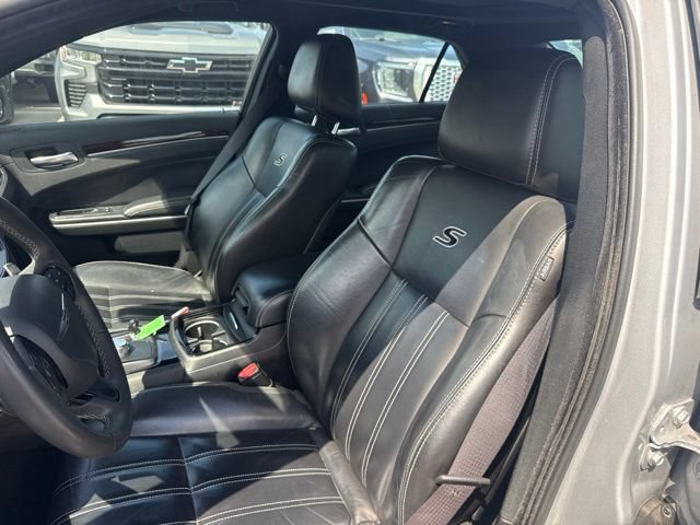Used 2023 Chrysler 300 S RWD image 11