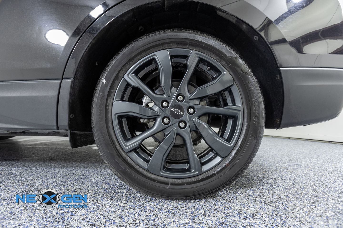 Used 2023 Chevrolet Equinox RS FWD image 43