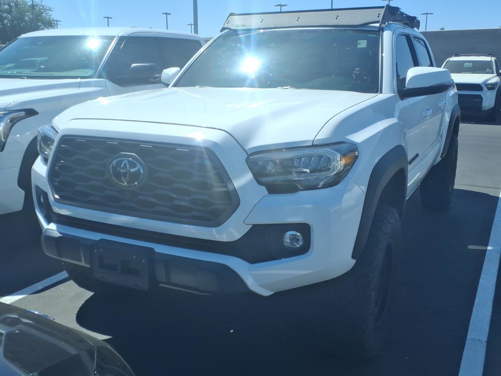 Used 2020 Toyota Tacoma TRD Off-Road w/ TRD Premium Off Road Package AWD/4WD image 1