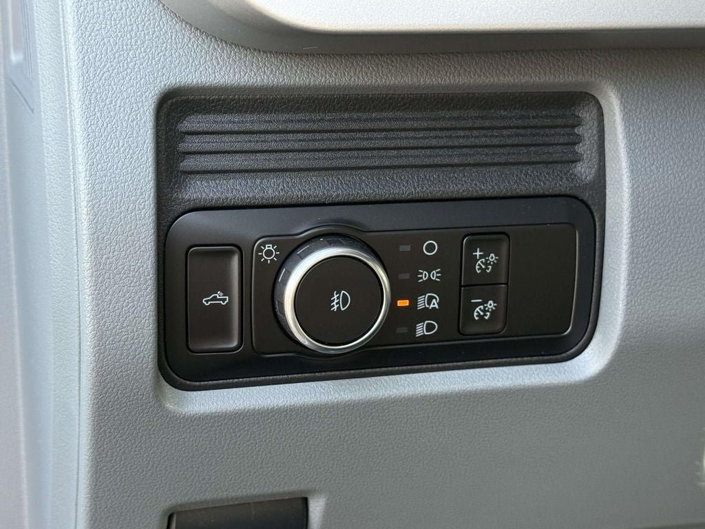 New 2026 Ford F250 XL w/ STX Appearance Package AWD/4WD image 19