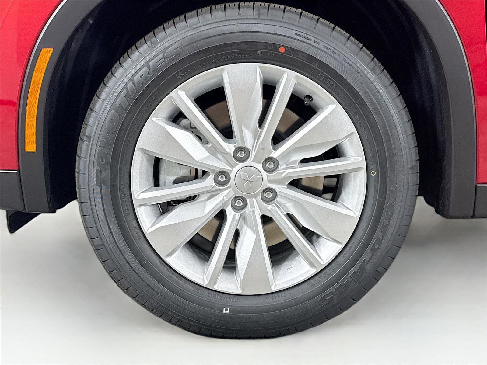 New 2026 Mitsubishi Outlander ES FWD image 28