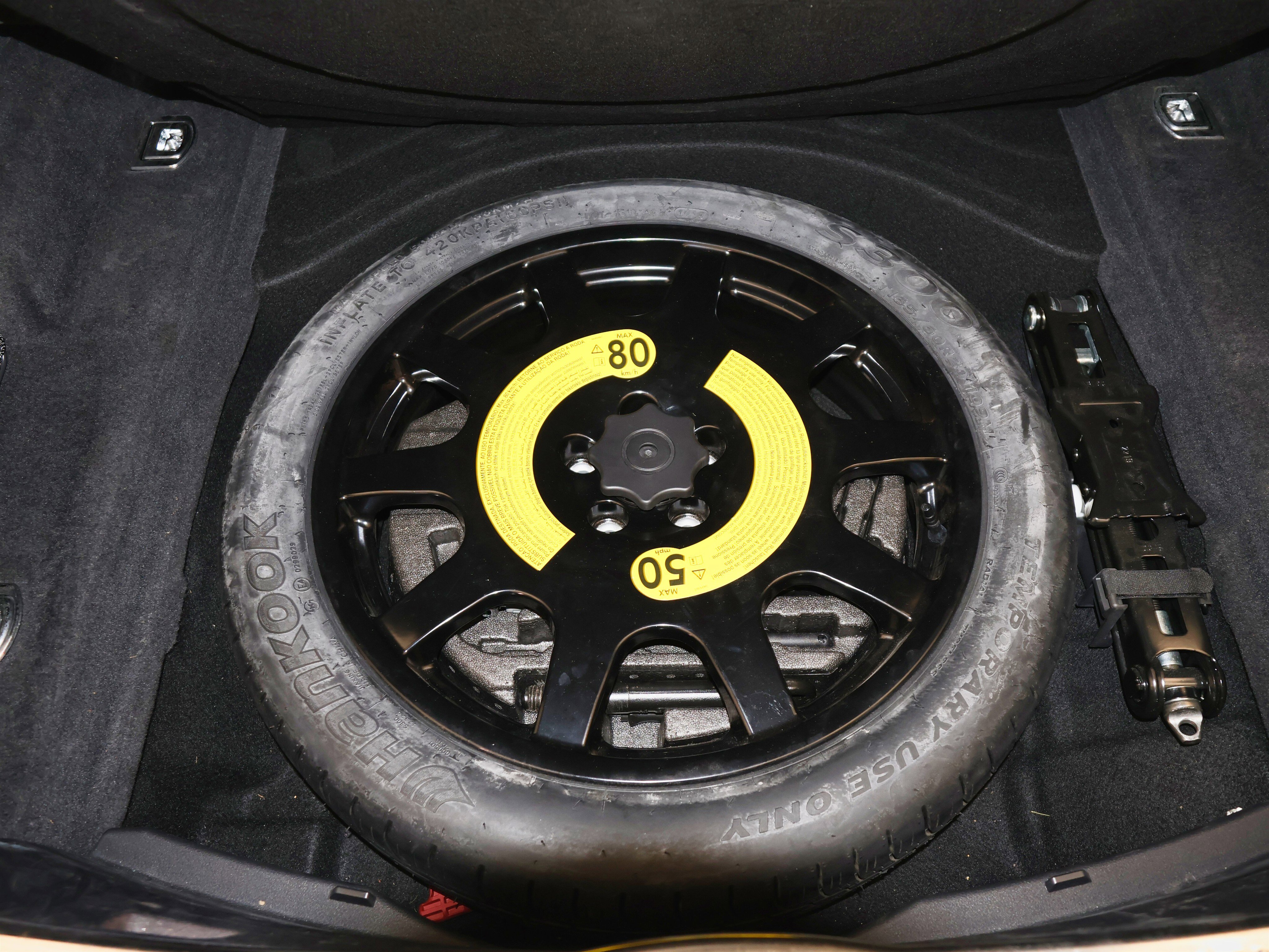 Used 2020 Audi A8 L 4.0T w/ Executive Package image 12