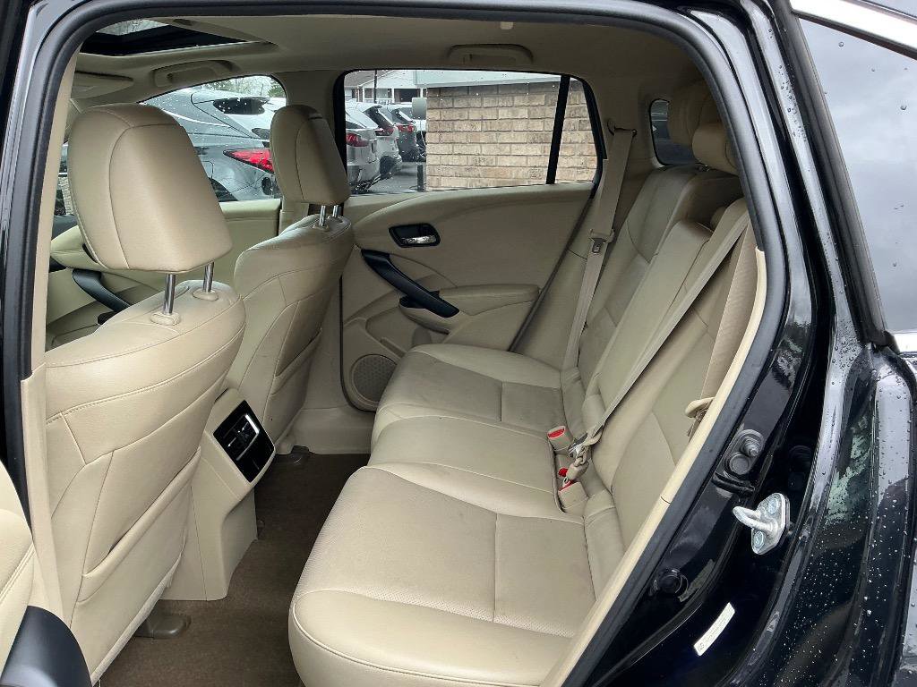 Used 2016 Acura RDX FWD w/ Technology Package image 3