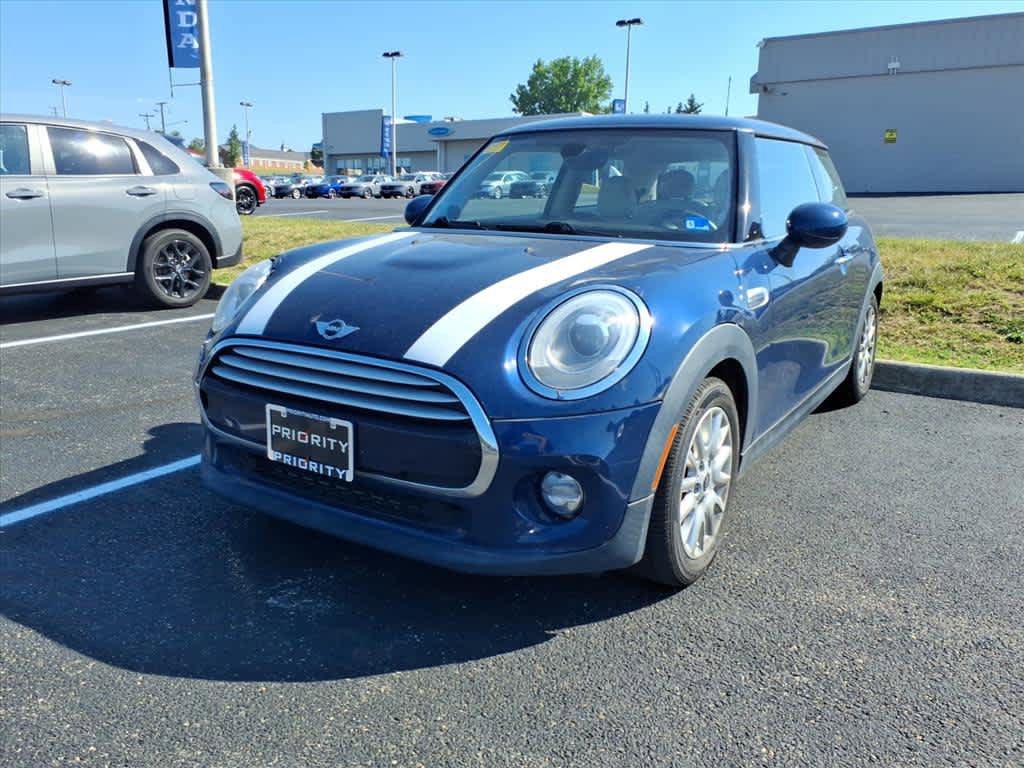 Used 2014 MINI Cooper 2-Door Hardtop FWD image 3