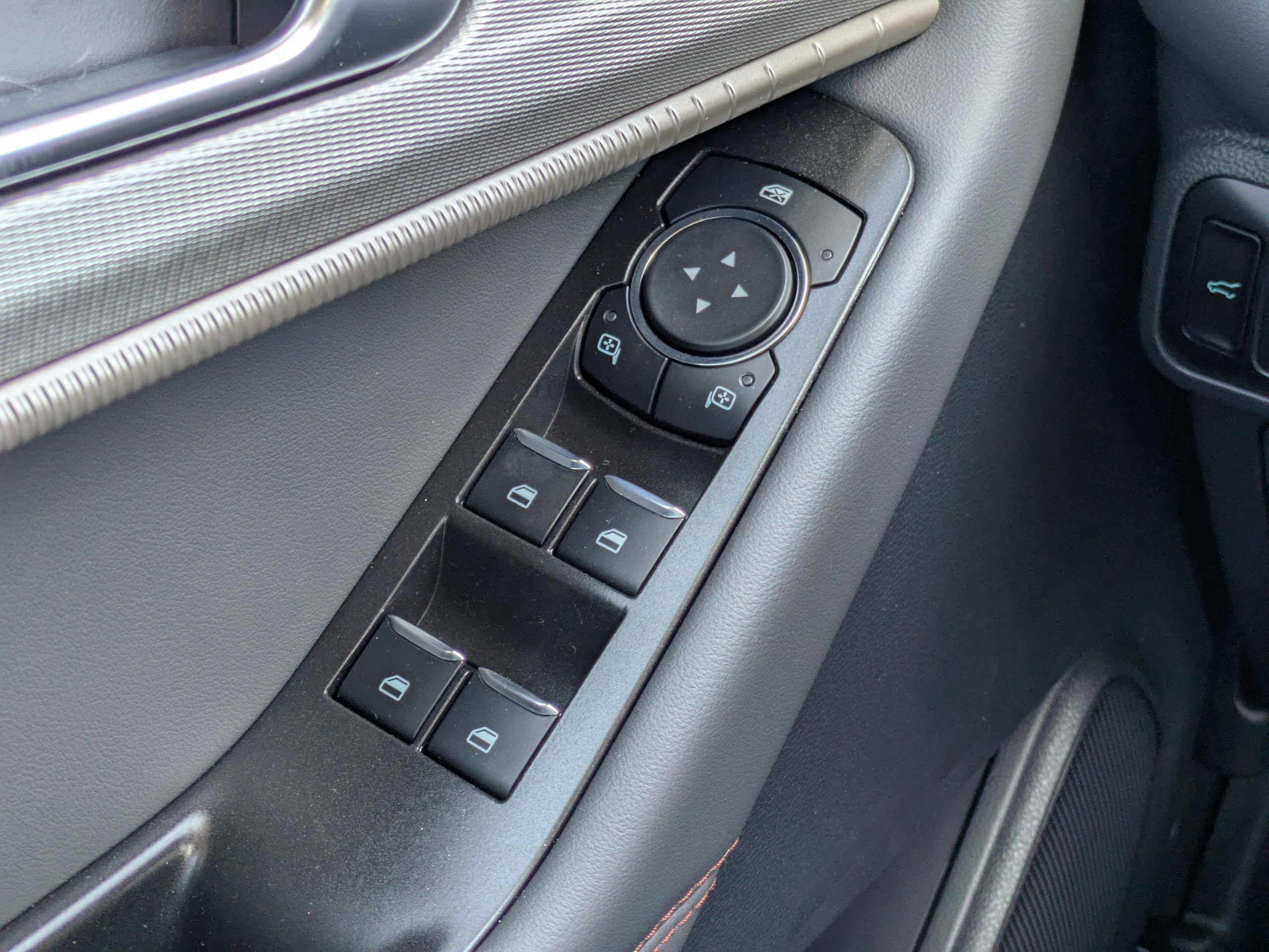 New 2026 Ford Explorer Active RWD image 27